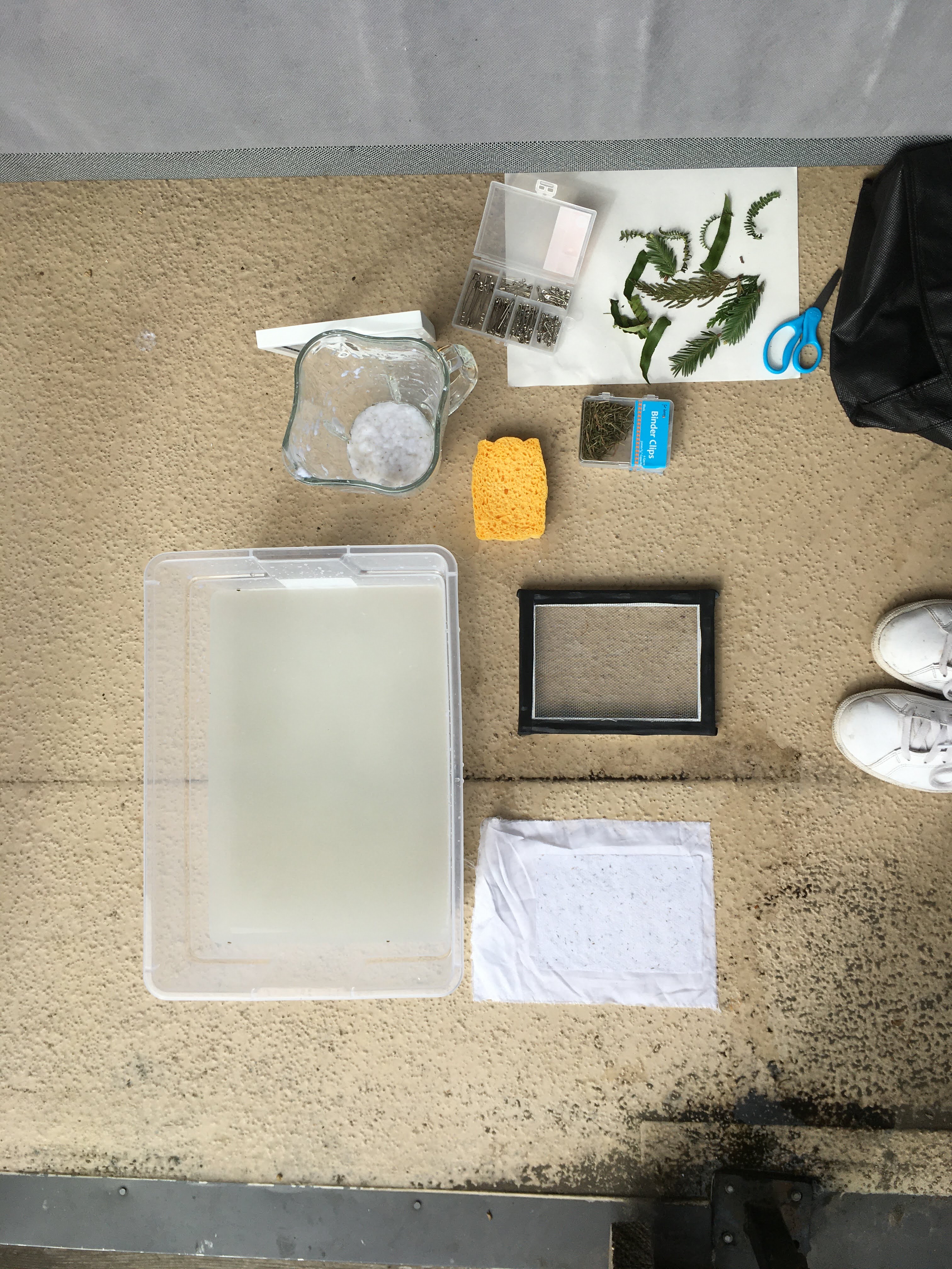 Making handmade paper